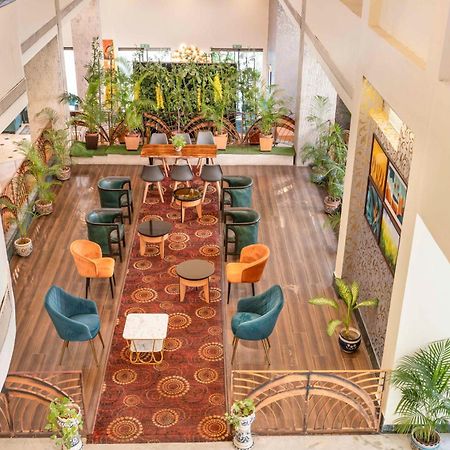 Indismart Hotel Kalküta Dış mekan fotoğraf