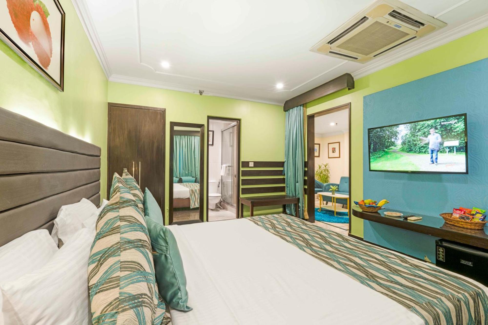 Indismart Hotel Kalküta Dış mekan fotoğraf