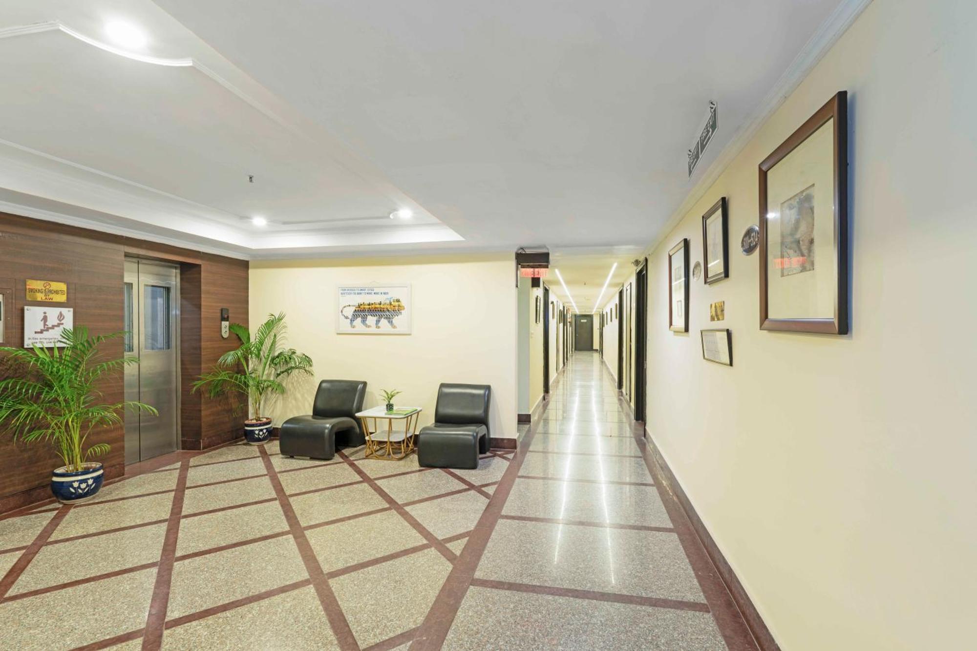 Indismart Hotel Kalküta Dış mekan fotoğraf